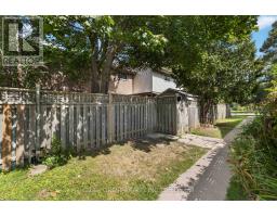 31 - 989 NOTRE DAME DRIVE - 26