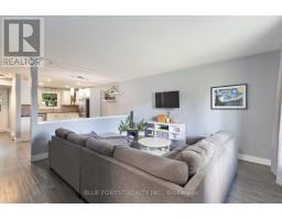 31 - 989 NOTRE DAME DRIVE - 38
