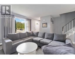 31 - 989 NOTRE DAME DRIVE - 5