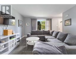 31 - 989 NOTRE DAME DRIVE - 6