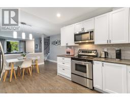 31 - 989 NOTRE DAME DRIVE - 9