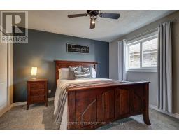 25 HAWTHORNE CRESCENT - 19