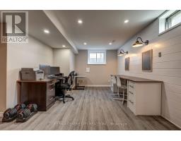 25 HAWTHORNE CRESCENT - 25