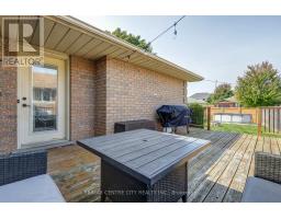 25 HAWTHORNE CRESCENT - 41