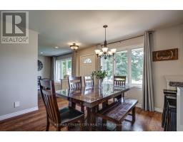 25 HAWTHORNE CRESCENT - 8