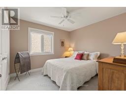 24 - 2081 WALLINGFORD AVENUE - 31