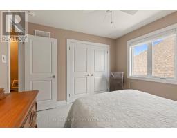24 - 2081 WALLINGFORD AVENUE - 32