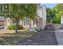 24 MOREAU CRESCENT - 1