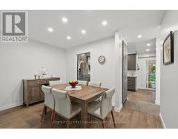 24 MOREAU CRESCENT - 11