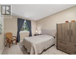 24 MOREAU CRESCENT - 23