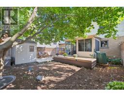 24 MOREAU CRESCENT - 35