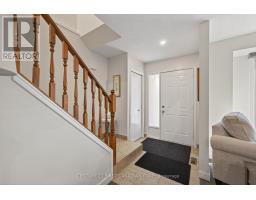 24 MOREAU CRESCENT - 7