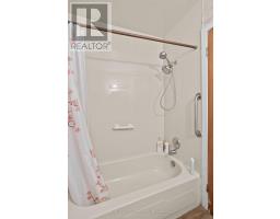 681 LADYBROOK CRESCENT - 24