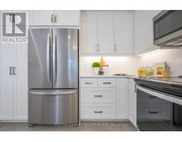 207 - 1975 FOUNTAIN GRASS DRIVE - 4