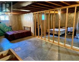 41 TARRY PARKWAY - 18