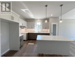 7 COLUMBUS COURT - 10