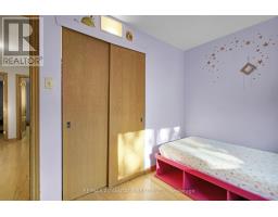 41 QUEEN ANNE CIRCLE - 22