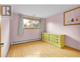 41 QUEEN ANNE CIRCLE - 23