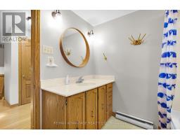 41 QUEEN ANNE CIRCLE - 27