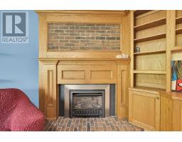 41 QUEEN ANNE CIRCLE - 30