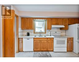 20 FARMINGTON DRIVE - 10