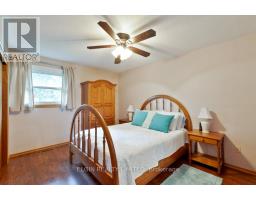 20 FARMINGTON DRIVE - 12