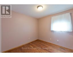 20 FARMINGTON DRIVE - 13