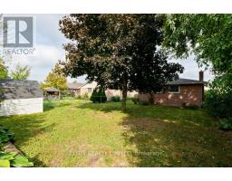 20 FARMINGTON DRIVE - 26