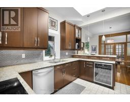 694 COLBORNE STREET - 10