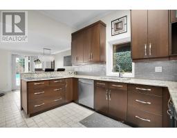 694 COLBORNE STREET - 13