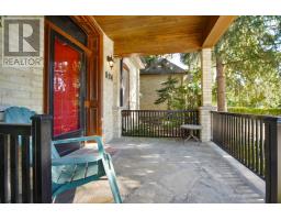 694 COLBORNE STREET - 4