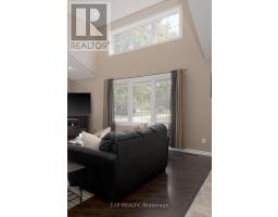 38 FULTON STREET - 15