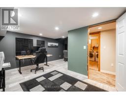 11 EUREKA STREET - 28