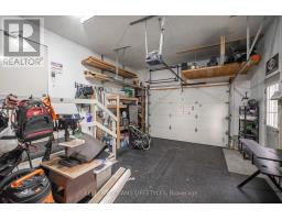 11 EUREKA STREET - 30