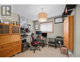 5 - 1920 MARCONI BOULEVARD - 34