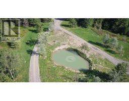 A22 - 4838 SWITZER DRIVE - 37