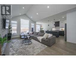 77 - 383 DAVENTRY WAY - 10