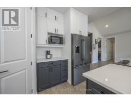 77 - 383 DAVENTRY WAY - 16