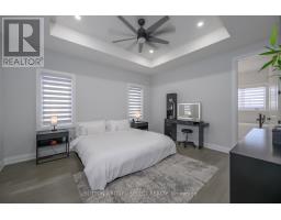 77 - 383 DAVENTRY WAY - 18