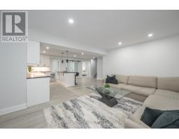 77 - 383 DAVENTRY WAY - 30