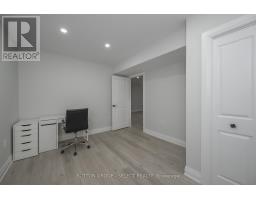 77 - 383 DAVENTRY WAY - 34