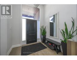 77 - 383 DAVENTRY WAY - 4