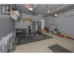 77 - 383 DAVENTRY WAY - 41