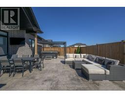 77 - 383 DAVENTRY WAY - 44