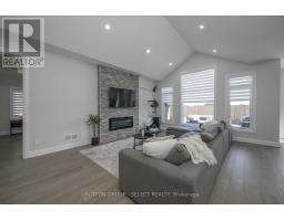 77 - 383 DAVENTRY WAY - 9