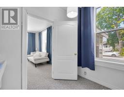 83 JOHN STREET W - 24