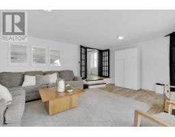 83 JOHN STREET W - 36
