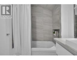 83 JOHN STREET W - 43