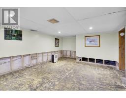 50 HURON STREET W - 28
