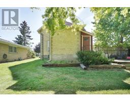 50 HURON STREET W - 39